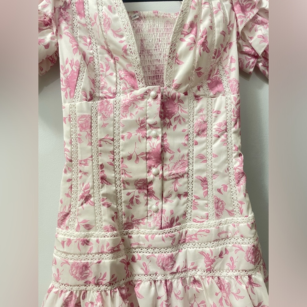 NWOT Ruffle Mini Dress - Picture 4 of 8